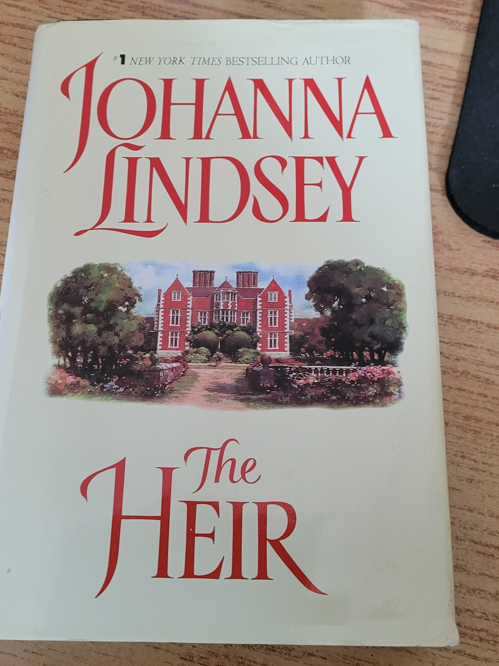 The Heir - Red and Cream Cover By Johanna Lindsey
